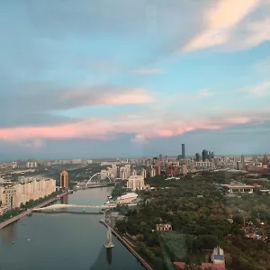 на набережной с панорамным видом на 39 этаже Апартаменты
